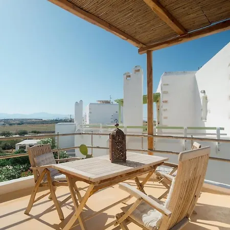 Chic With Pool, 5-min Walk To Santa Maria (Paros)