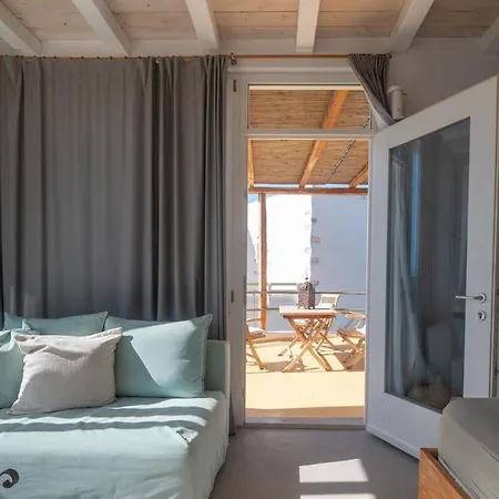 Appartement Chic With Pool, 5-min Walk To